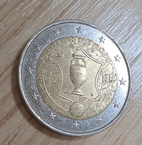 Moneta euro commemorativa - moneta,